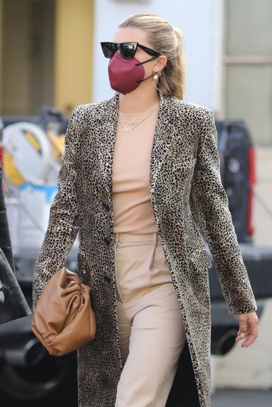 SOFIA RICHIE Out for Lunch in Beverly Hills 03/02/2021