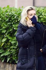 VANESSA KIRBY Checking Out Georgian Style 3 Story House in London 03/20/2021