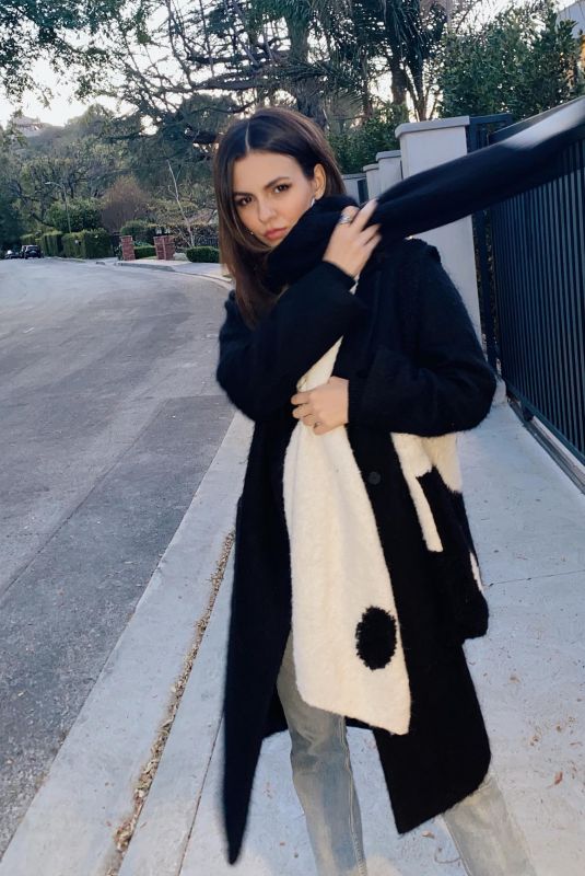 VICTORIA JUSTICE - Instagram Photos 03/23/2021