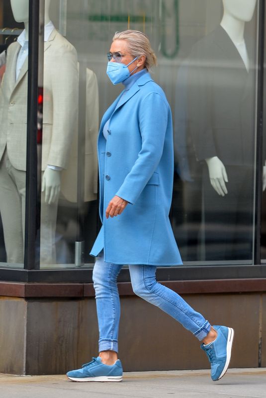 YOLANDA HADID Out in New York 03/11/2021