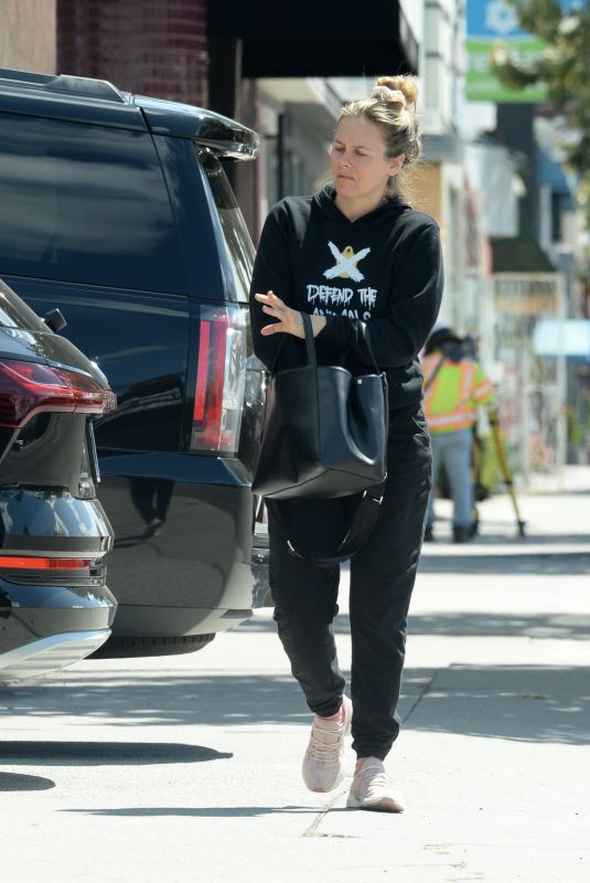 ALICIA SILVERSTONE Heading to a Gym in Los Angeles 04/26/2021