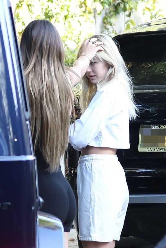 AMELIA and DELILAH HAMLIN at Her Home in West Hollywood 04/01/2021