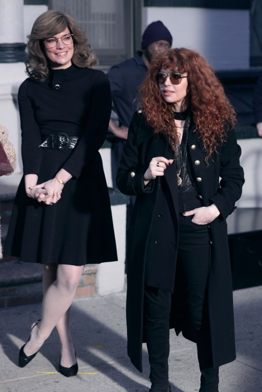 ANNIE MURPHY, CHLOE SEVIGNY and NATASHA LYONNE on the Set of Russian Doll in New York 04/19/2021