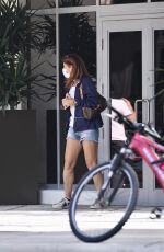 ARANTXA SABCHEZ VICARIO Out in Miami 04/02/2021
