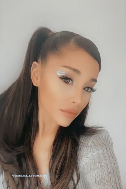 ARIANA GRANDE - Instagram Photos 04/10/2021