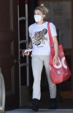 ARIEL WINTER Leaves Urban Outfitters in Los Angeles 04/16/2021