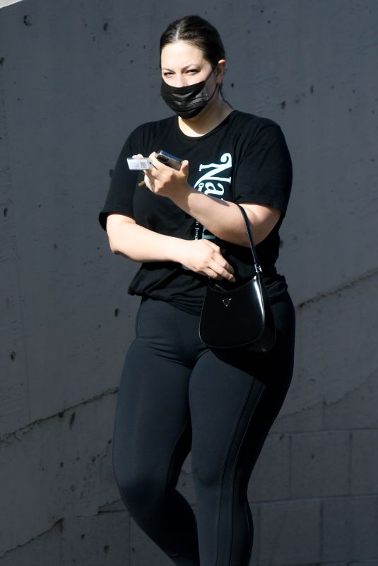 ASHLEY GRAHAM Leaves a Gym in Los Angeles 04/15/2021