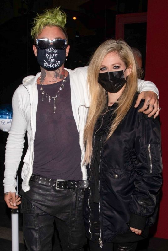 AVRIL LAVIGNE and Mod Sun at BOA Steakhouse in Los Angeles 04/22/2021