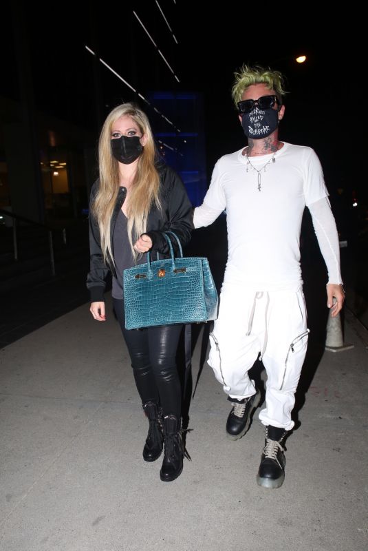AVRIL LAVIGNE and Mod Sun at BOA Steakhouse in Los Angeles 04/27/2021