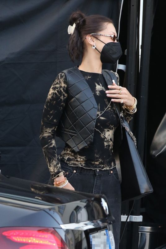 BELLA HADID Leaves Her Hotel in Milan 04/14/2021