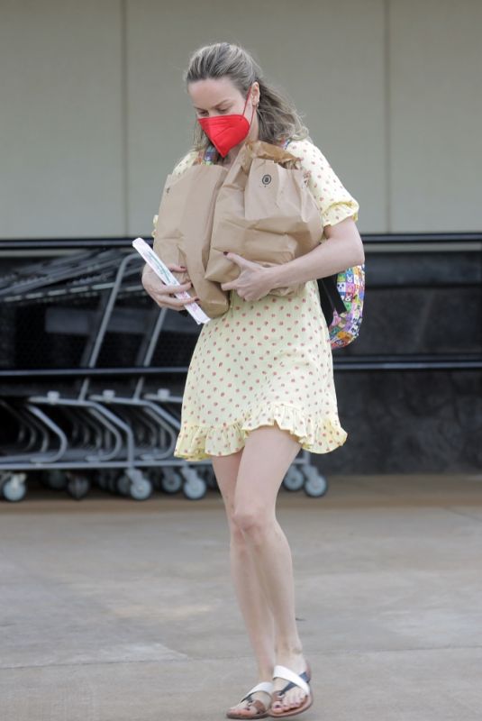 BRIE LARSON Picks up Some Takeaway Out in Hawaii 04/22/2021