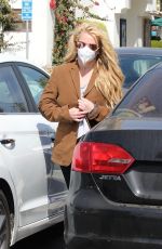 BRITNEY SPEARS Out Shopping in Malibu 04/16/2021