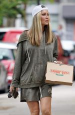 CAPRICE BOURRET Eating Pizz Out in London 04/01/2021