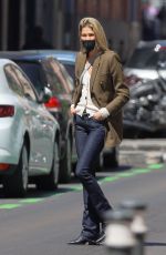 CARLA PEREYRA Out Shopping in Madrid 04/12/2021
