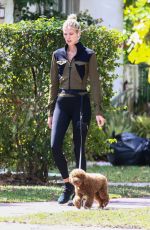 DEVON WINDSOR Out with her Dog in Florida 04/06/2021