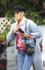 DIANE KRUGER Shopping at Bristol Farms in Los Angeles 04/23/2021
