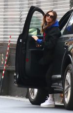EMILY RATAJKOWSKI Arrives Buy Buy Baby Store in New York 04/19/22021