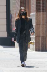 EMILY RATAJKOWSKI Out and About in New York 04/27/2021