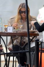 FRIDA AASEN Out for Lunch with a Friend in New York 04/27/2021