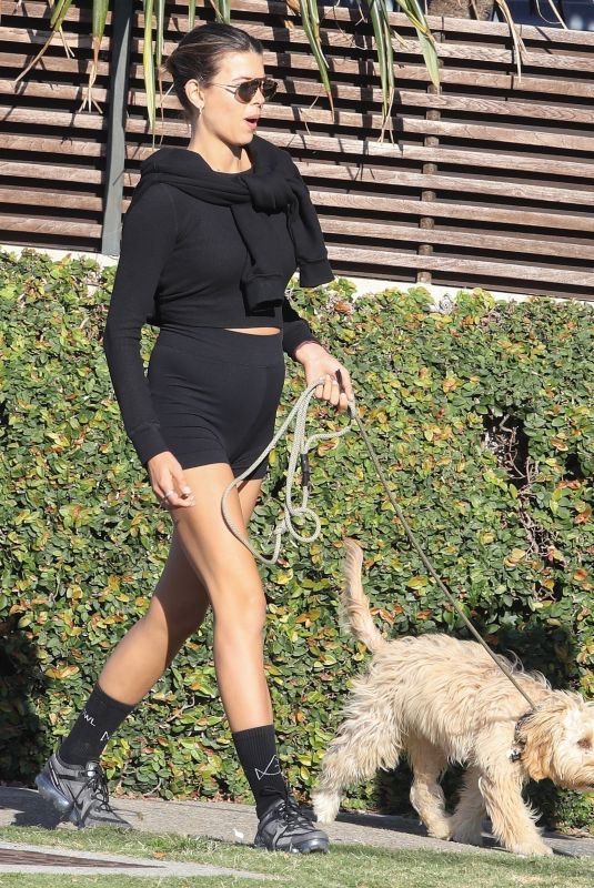 GEORGIA FOWLER Out with her Dog in Bondi 04/20/2021