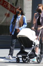 GIGI and BELLA HADID Out in New York 04/08/2021