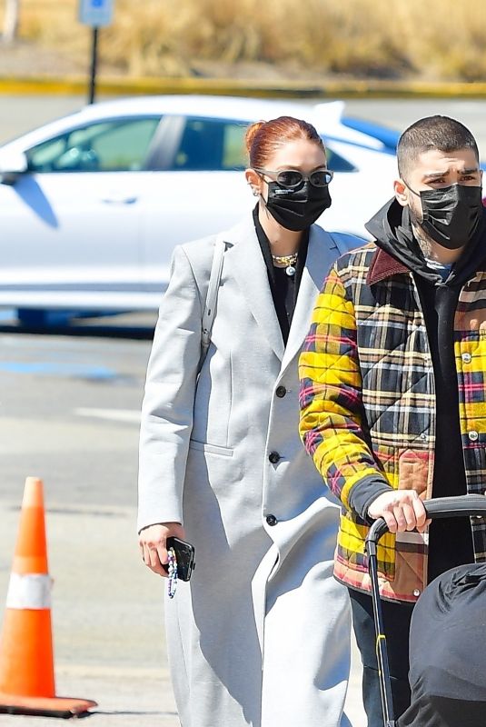 GIGI HADID and Zayn Malik Out in New York 04/13/2021