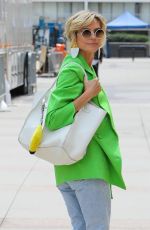 HEIDI KLUM Arrives on the Set of America