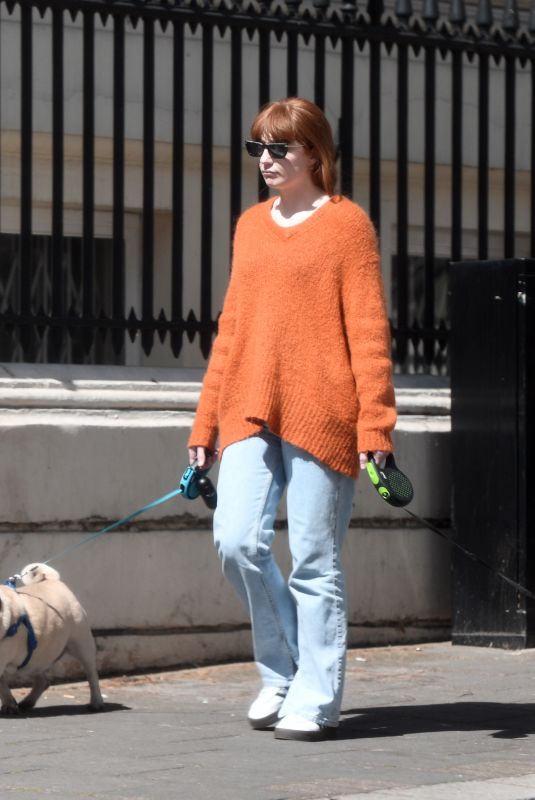ICOLA ROBERTS Out with Her Dogs in London 04/22/2021