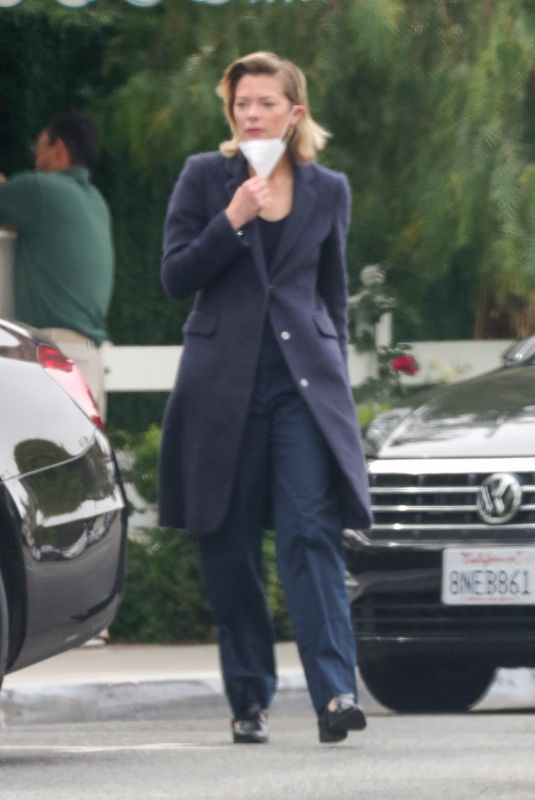 JAIME KING Out for Lunch in Santa Monica 04/27/2021