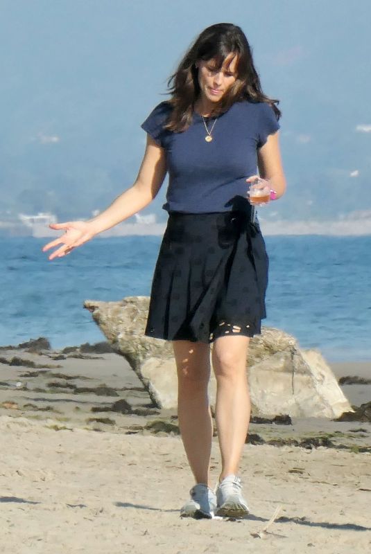 JENNIFER GARNER at a Photoshoot on the Beach in Santa Barbara 04/02/2021