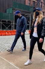JENNIFER LAWRENCE Out in New York 04/18/2021