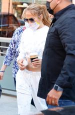 JENNIFER LOPEZ Takes Her Mom to a Doctor