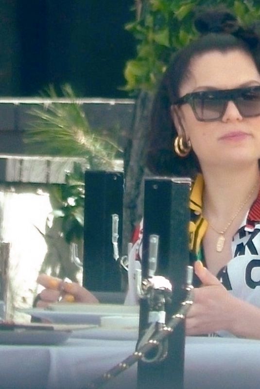 JESSIE J at Crossroads Kitchen in West Hollywood 04/14/2021