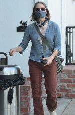 JODIE FOSTER Out for Lunch at Gjelina in Venice 04/24/2021