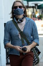 JODIE FOSTER Out for Lunch at Gjelina in Venice 04/24/2021