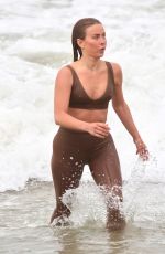 JULIANNE HOUGH Out in Venice Beach 04/24/2021