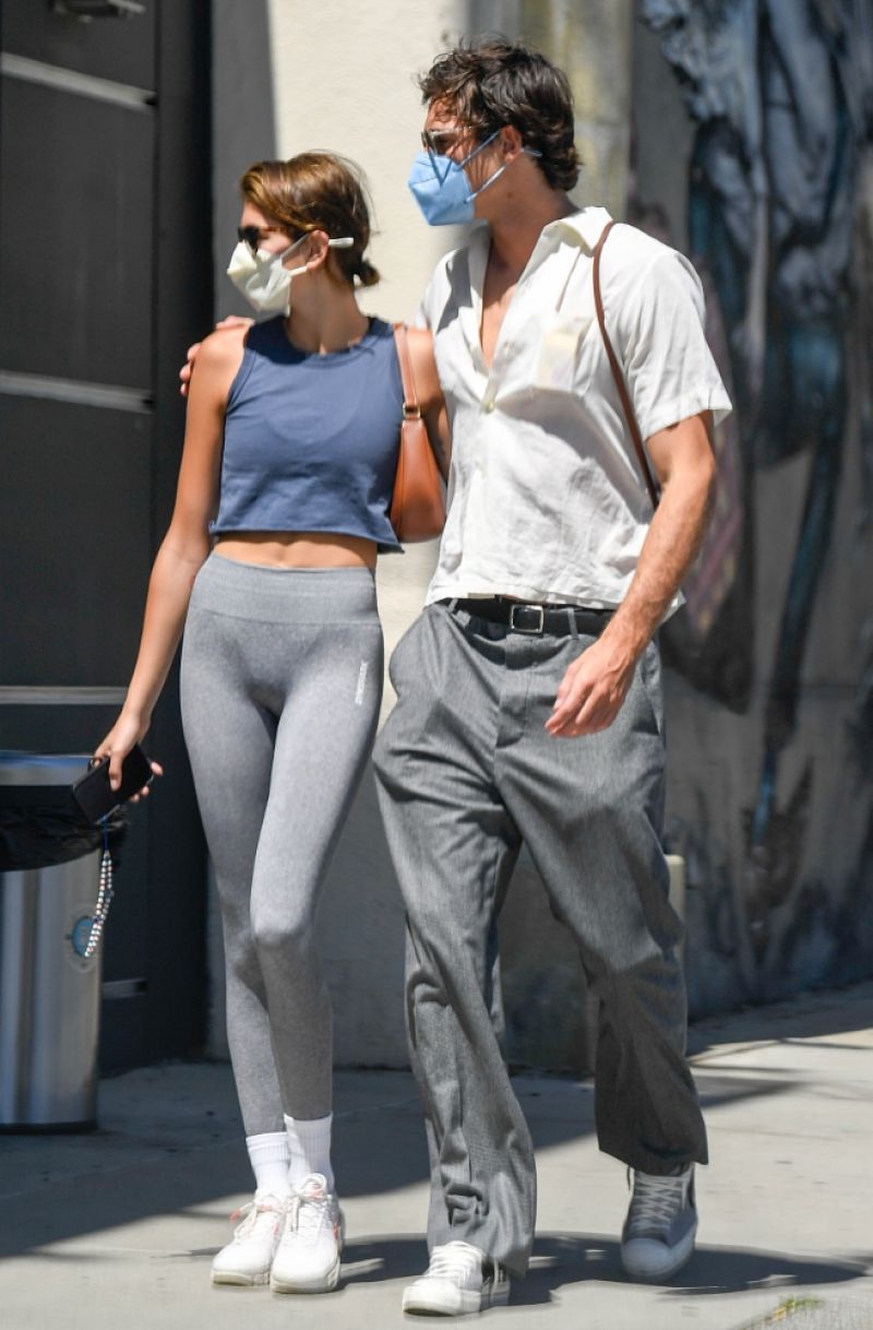 KAIA GERBER and Jacob Elordi Out for Lunch in Los Feliz 04/7/2021 ...
