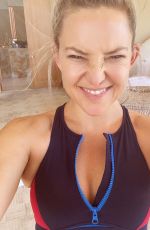 KATE HUDSON - Instagram Photos 04/08/2021