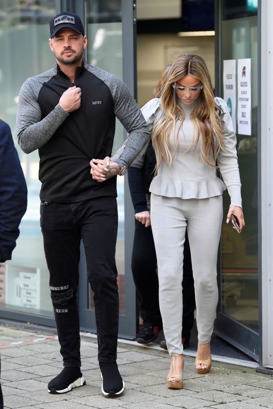 KATIE PRICE and Carl Woods Heading to Stephs Packed Lunch Show in Leeds 04/14/2021