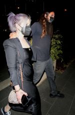 KELLY OSBOURNE Leaves BOA Steakhouse in West Hollywood 03/31/2021