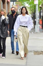 KENDALL JENNER Out for Brunch with Friends in New York 04/27/2021
