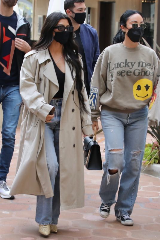 KOURTNEYKARDASHIAN and  Stephanie Shepherd at Taverna Tony in Malibu 04/06/2021