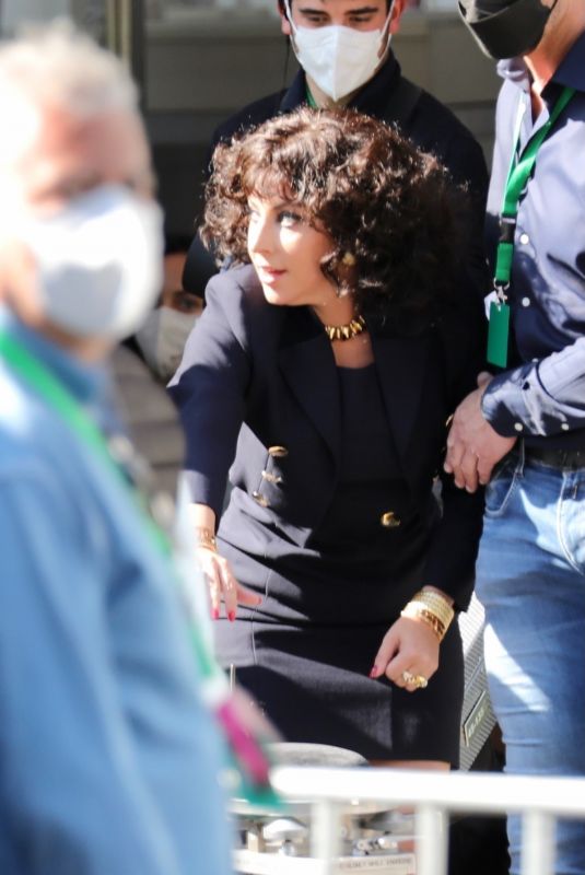 LADY GAGA Arrives on the Set of House of Gucci in Rome 04/01/2021