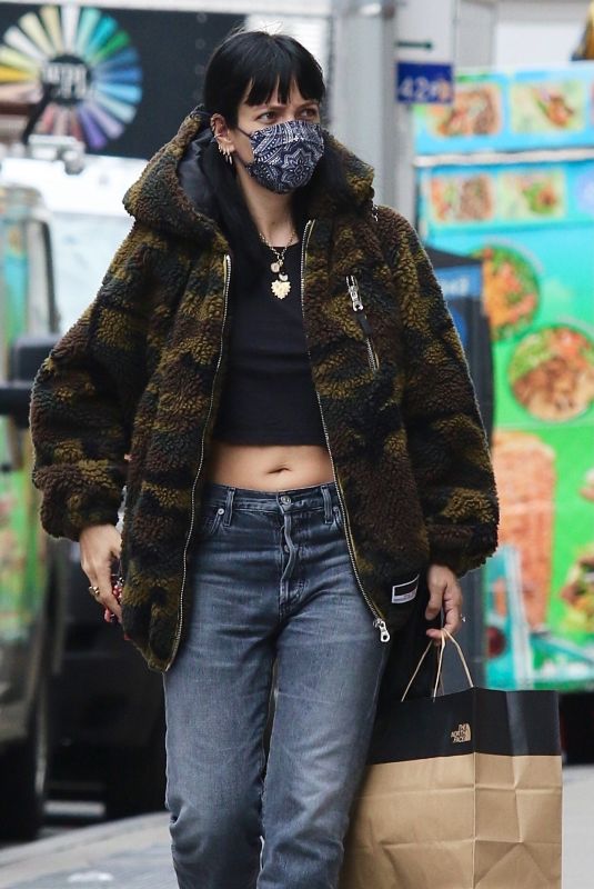 LILY ALLEN Out Shopping in New York 04/27/2021