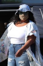 LIZZO Leaves Catch LA in Los Angeles 04/04/2021
