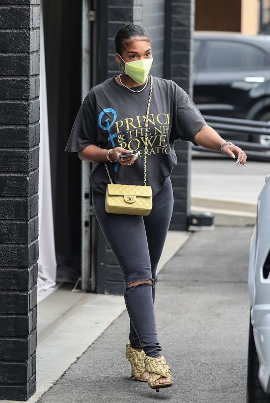 LORI HARVEY Out Shopping for Jewelry in Beverly Hills 04/01/2021
