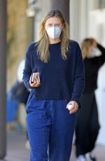 MARIA SHARAPOVA Out on Easter Sunday in Los Angeles 04/04/2021