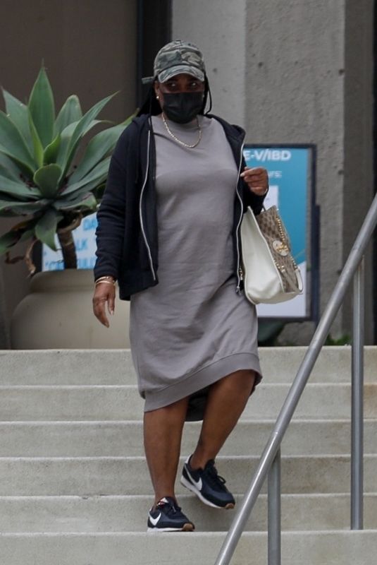 MONICA BRAITHWAITE Leaves a Medical Building in Los Angeles 04/13/2021