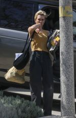 NICKY WHELAN and Frank Grillo Arrive at Their Home in Hollywood 04/27/2021