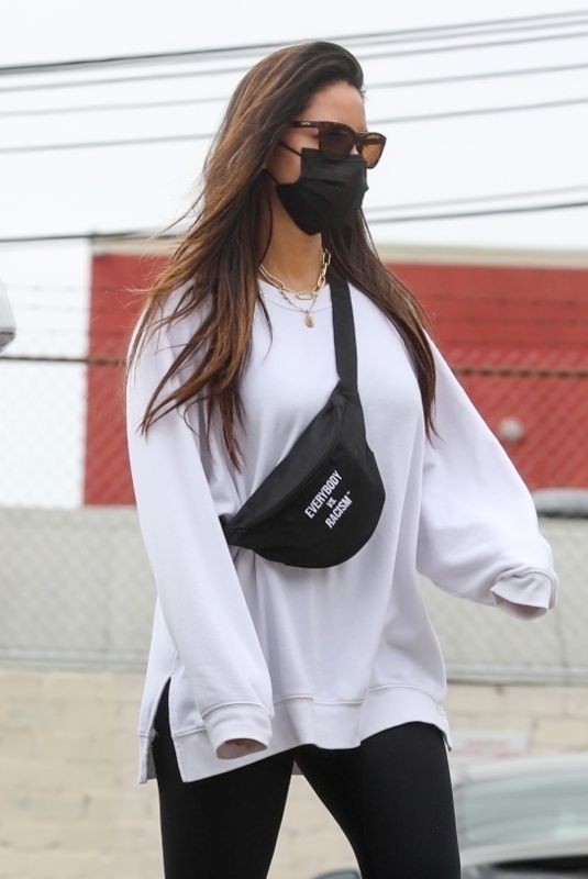 OLIVIA MUNN Leaves Pilates Class in West Hollywood 04/22/2021